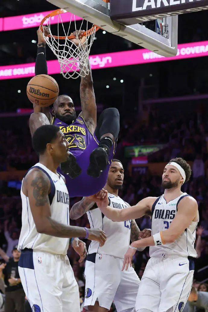 德布劳内巅峰对决，浓眉哥与40激战C9分钟，挺进下一轮胜负难料！的简单介绍开云登录入口