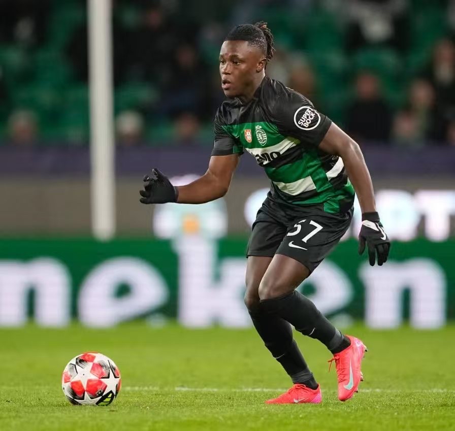 费耶诺德国际比赛日复出首秀，志在英超名次提升，话题不断，心理建设被强调的简单介绍开云平台登录