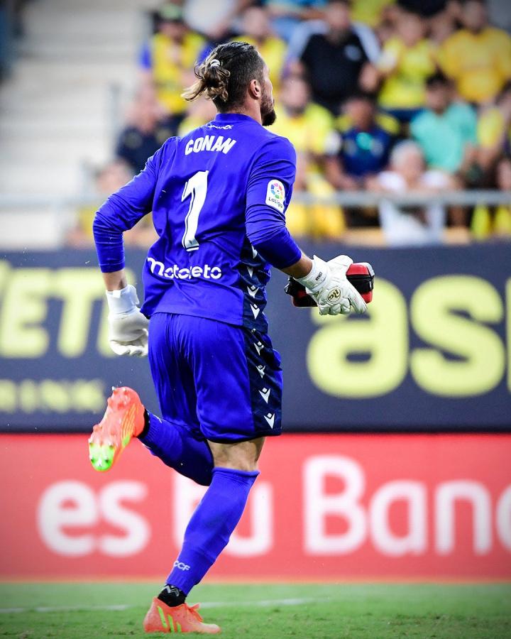 加时末段巴塞罗那调整名单以备法国杯，复出首秀环节打磨，管理层满意，资深球员宣示担当的简单介绍开云平台登录